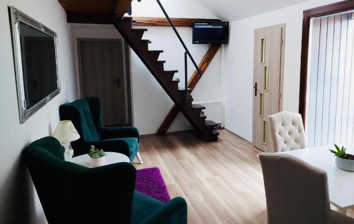 Jokai Apartman Komárno Exterior foto